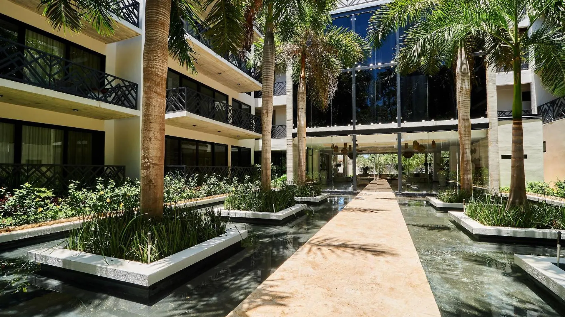 Familyfriendly Environment With Safety & Amenities Apartment Tulum