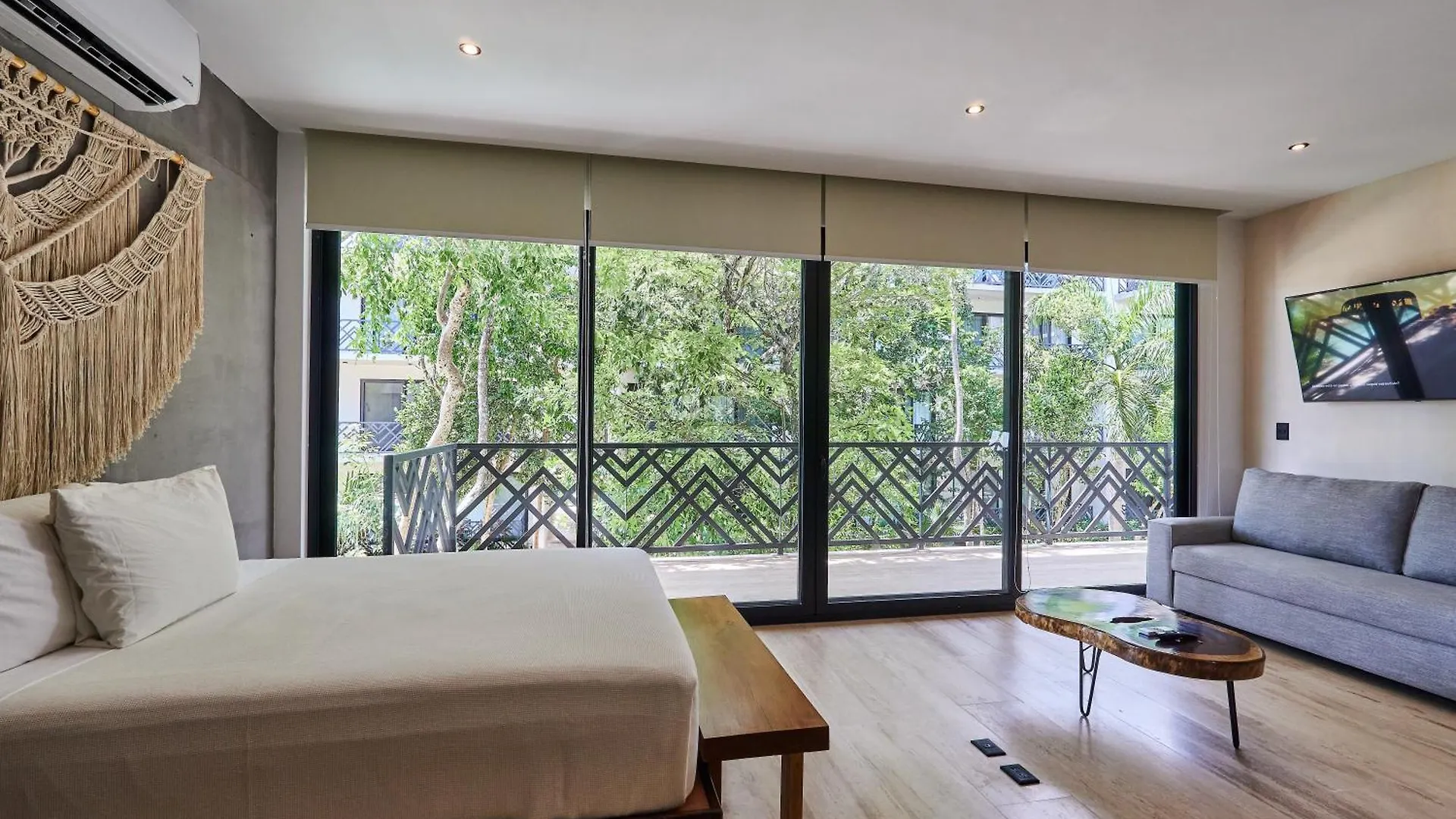 Familyfriendly Environment With Safety & Amenities Apartment Tulum